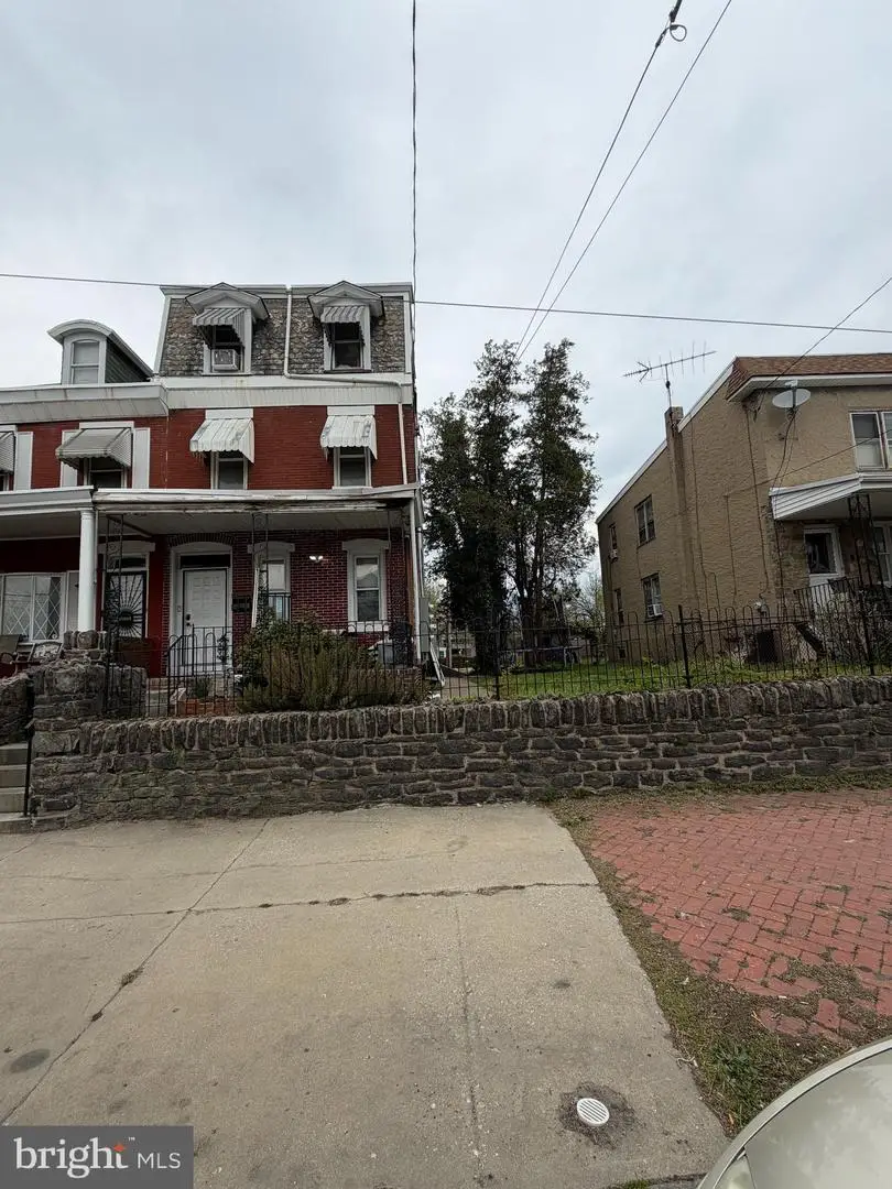 2124 W 3rd St, Chester, PA 19013 - #1