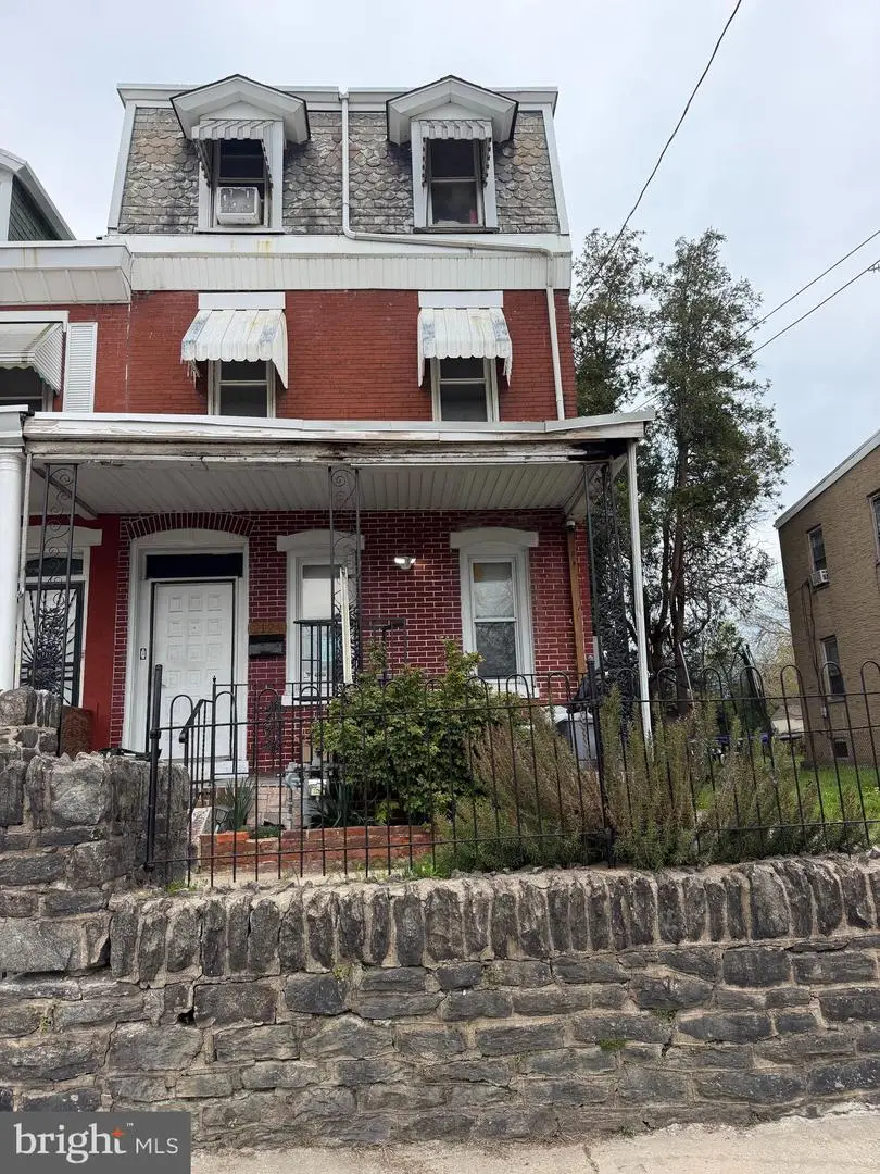 2124 W 3rd St, Chester, PA 19013 - #2