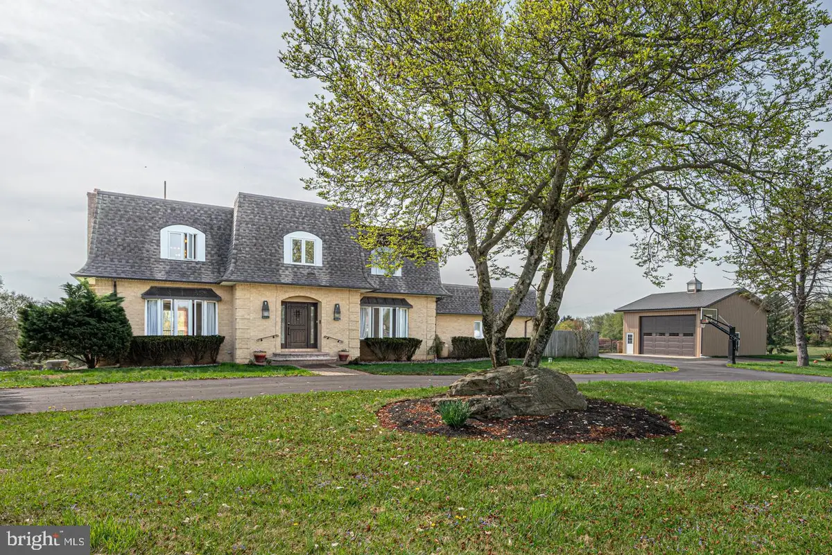 1530 Heather Hills Ln, Glen Mills, PA 19342 - #1