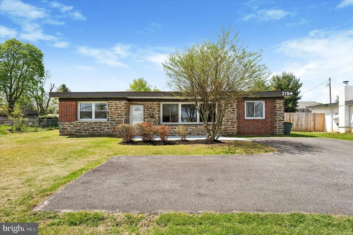 2154 Sproul Rd, Broomall, PA 19008 - #1