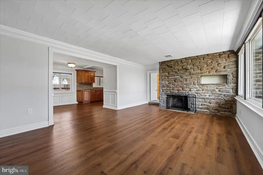 2154 Sproul Rd, Broomall, PA 19008 - #3