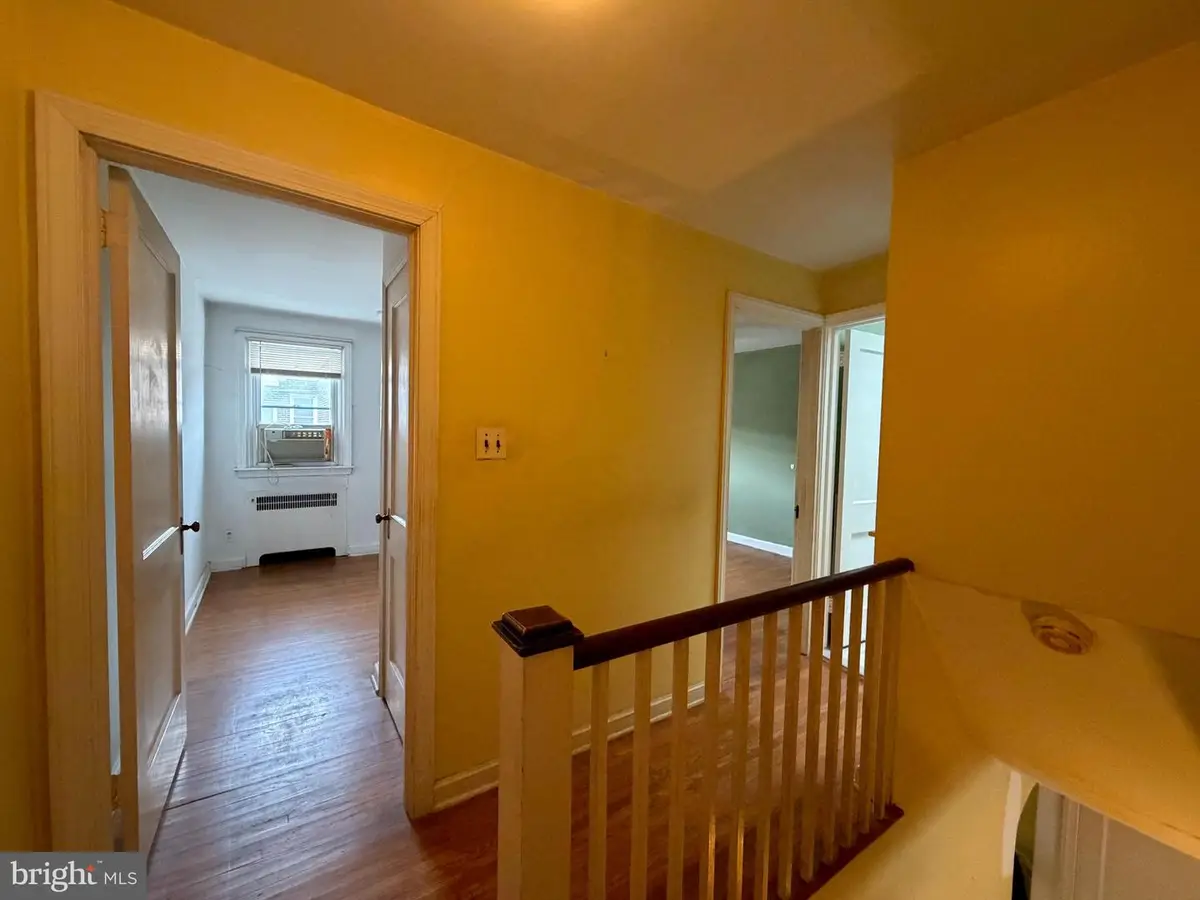 225 Wingate Rd, Upper Darby, PA 19082 - #1