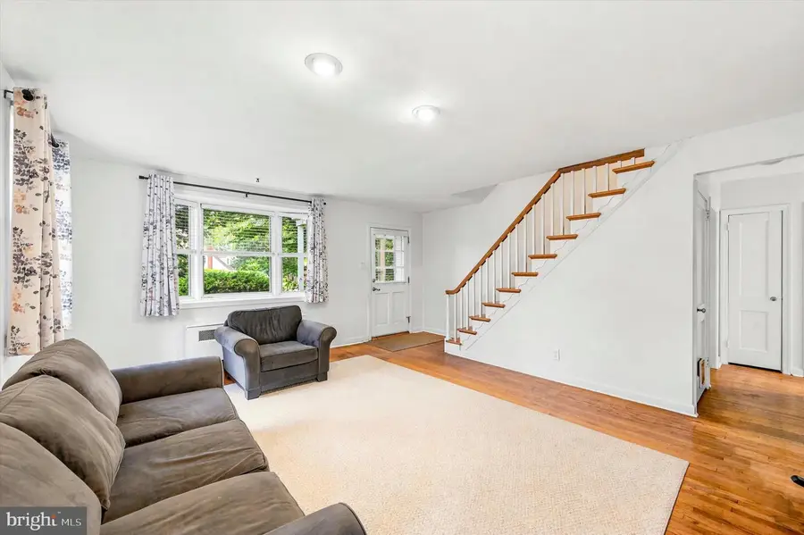 293 N Norwinden Dr, Springfield, PA 19064 - #3