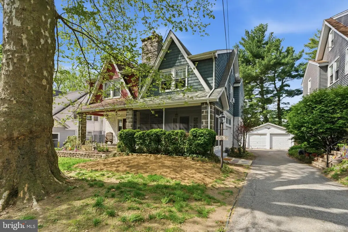 526 Country Club Ln, Havertown, PA 19083 - #1