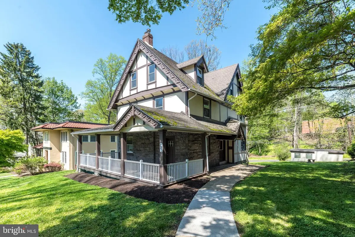 101 Lansdowne Ct, Lansdowne, PA 19050 - #1