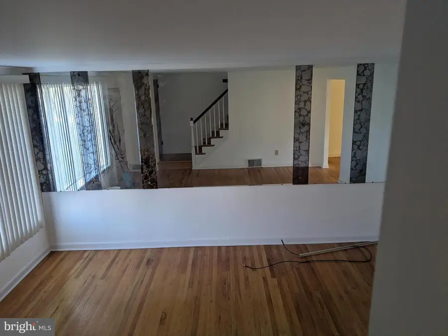 1540 Hermesprota Dr, Sharon Hill, PA 19079 - #2