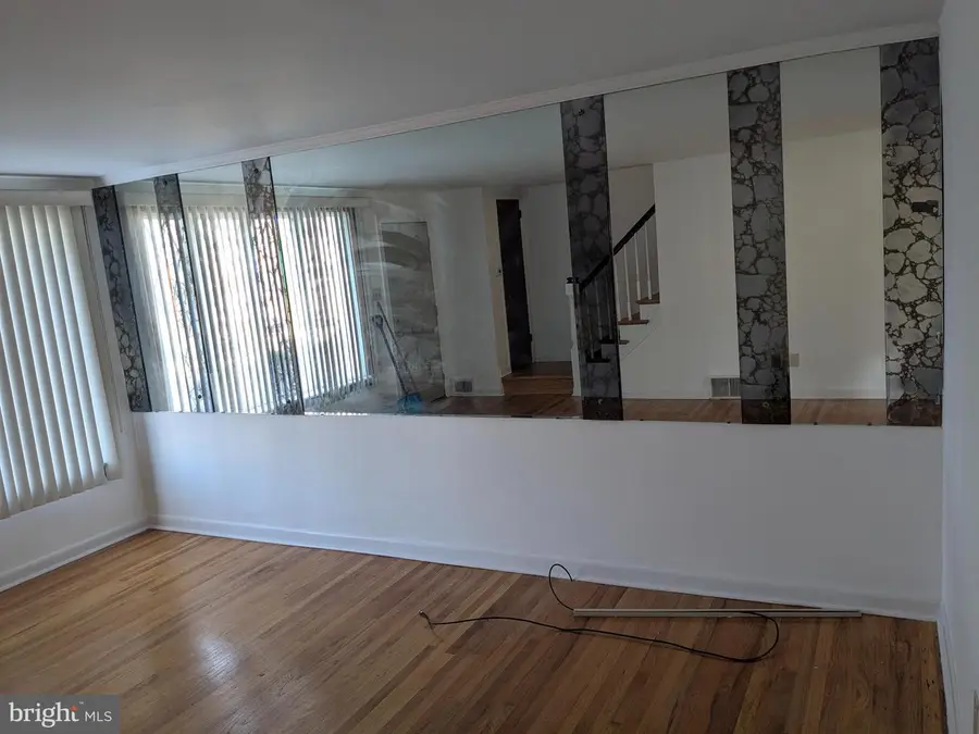 1540 Hermesprota Dr, Sharon Hill, PA 19079 - #3