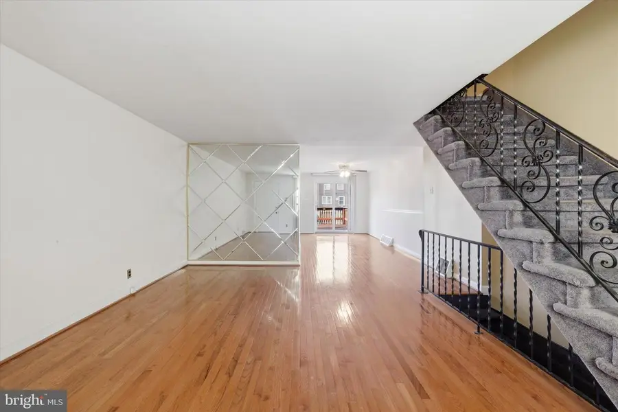 336 Westpark Ln, Clifton Heights, PA 19018 - #3