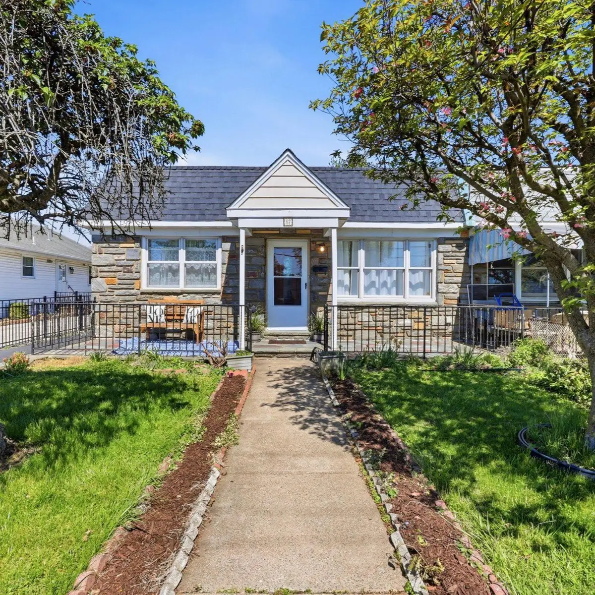 17 E Berkley Ave, Clifton Heights, PA 19018 - #1