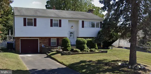 700 Cotton Ln, UPPER CHICHESTER, PA 19014