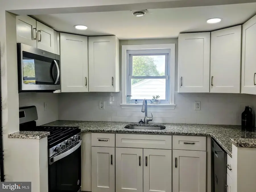 630 Taylor Ave, Upper Chichester, PA 19061 - #3