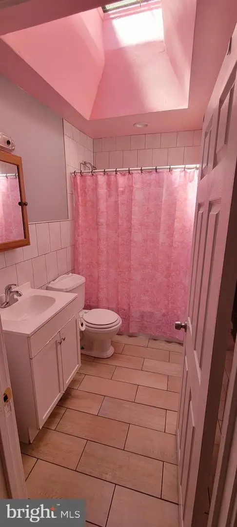 7046 Clover Ln, Upper Darby, PA 19082 - #3