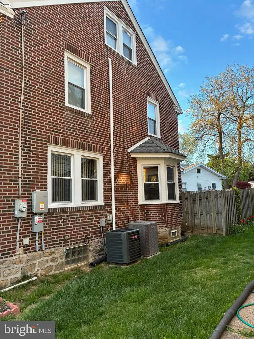 463 Burmont Rd, Drexel Hill, PA 19026 - #2