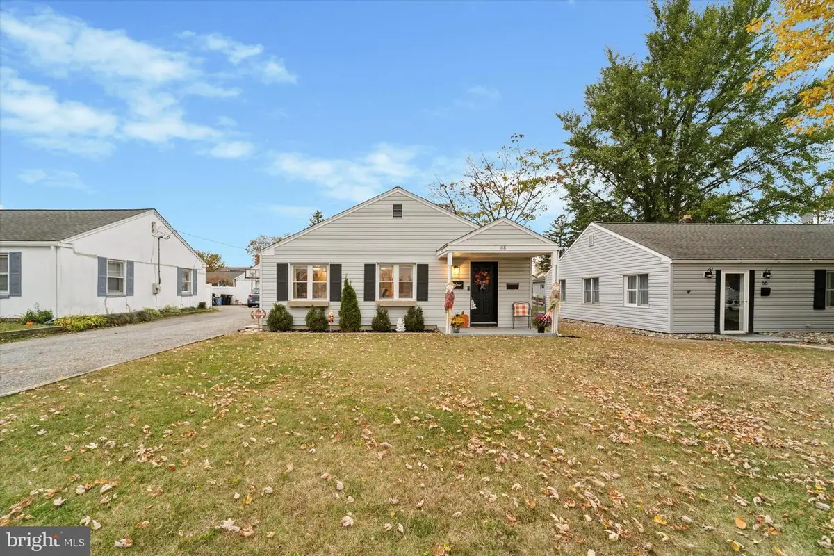 68 Florence Ave, Aston, PA 19014 - #1