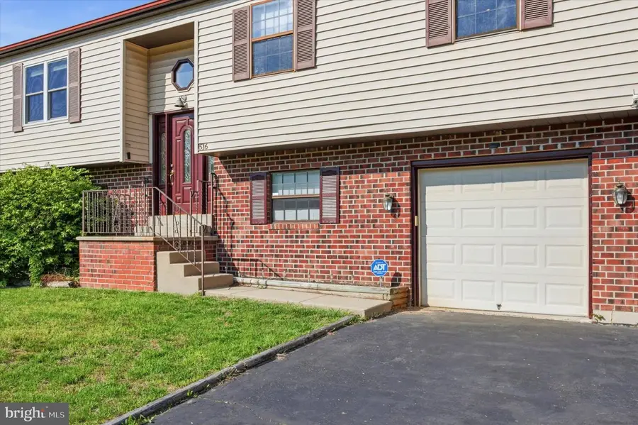 516 Friends Way, Upper Chichester, PA 19061 - #2