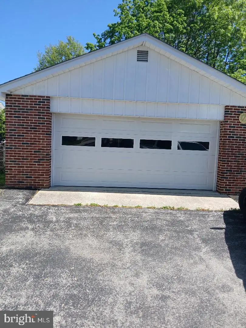 640 Wyndom Ter, Holmes, PA 19043 - #3
