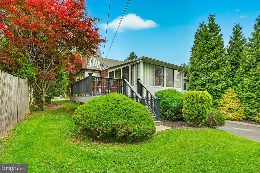 65 Delia Dr, Broomall, PA 19008 - #2