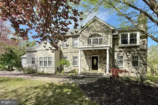 2000 Antler Dr, GLEN MILLS, PA 19342