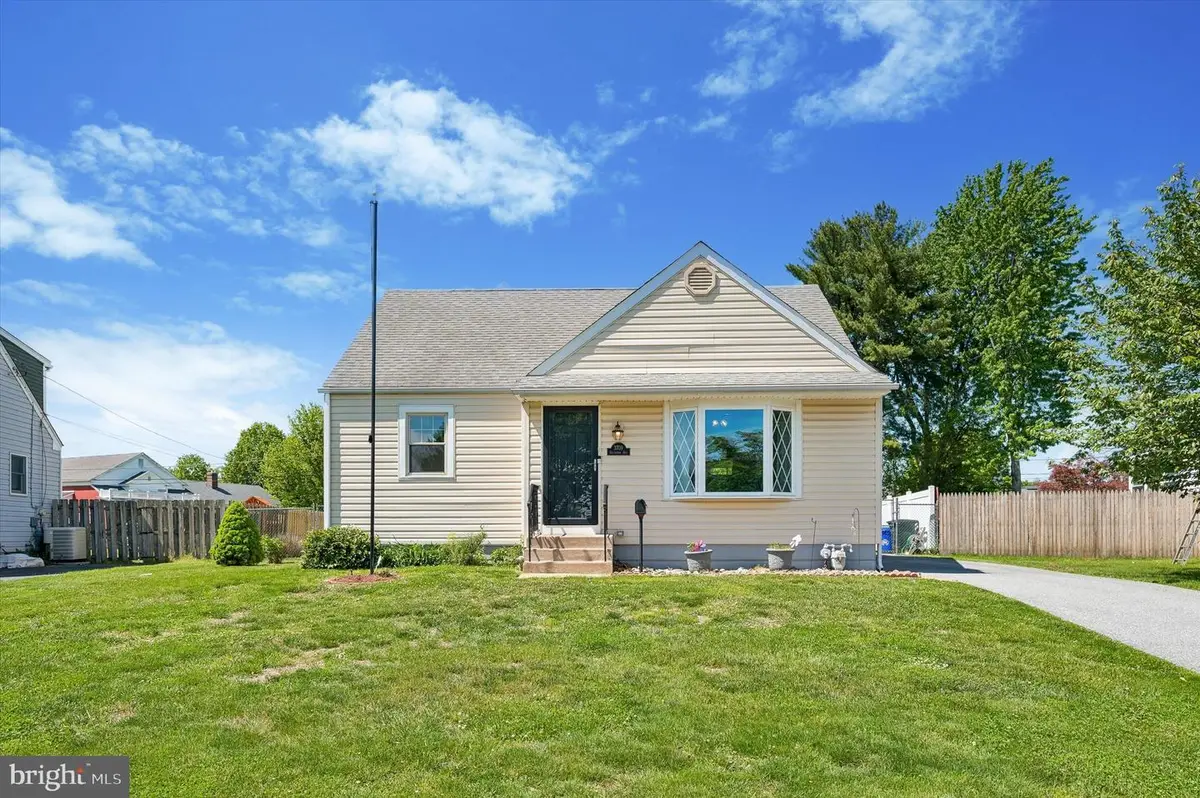3709 Arlington Ave, Brookhaven, PA 19015 - #1