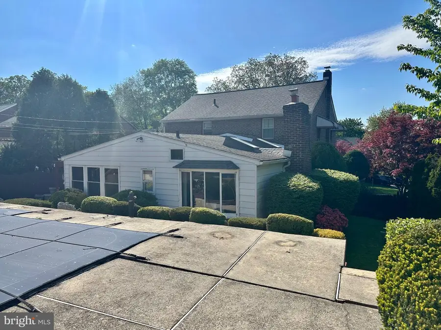 293 Friendship Rd, Drexel Hill, PA 19026 - #2