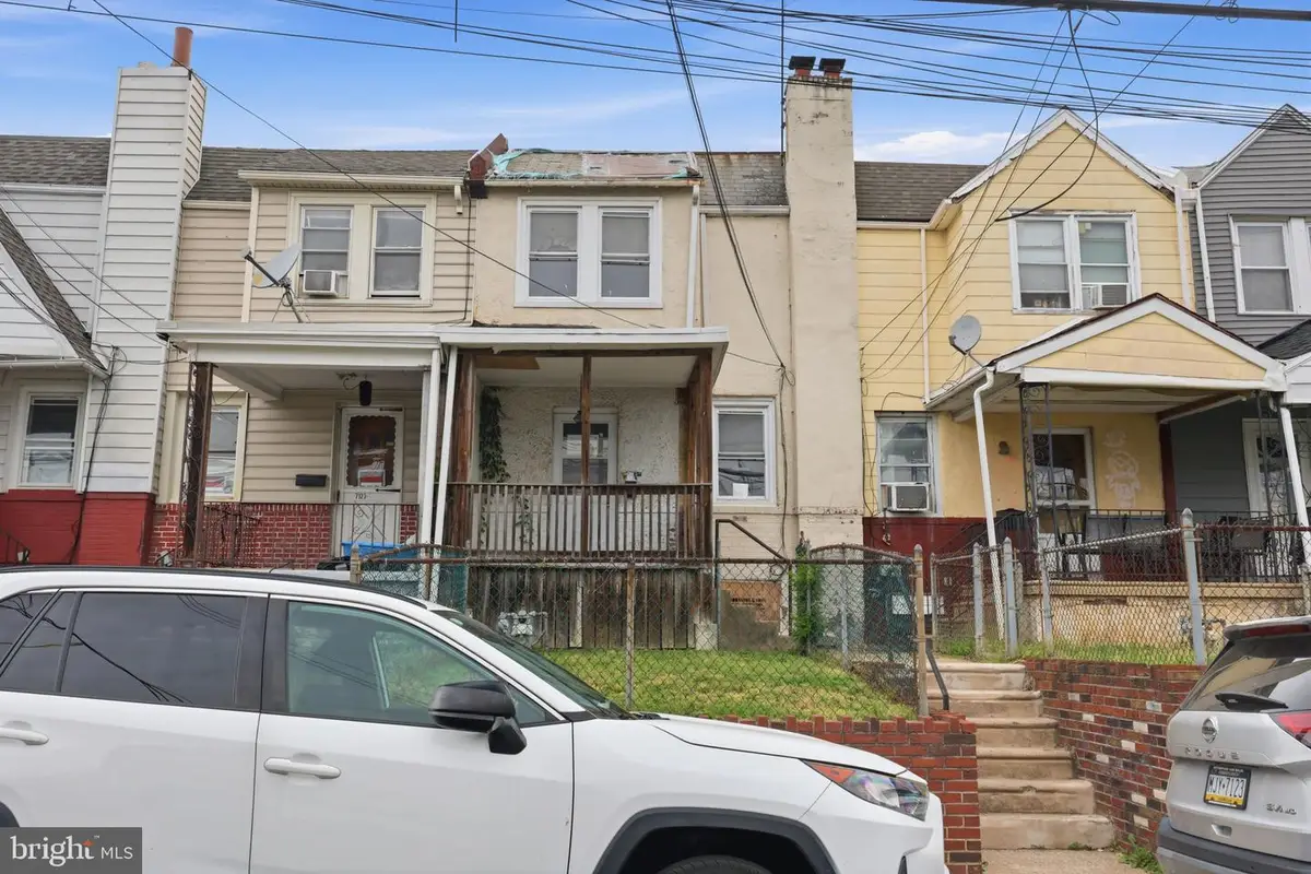 7121 Radbourne Rd, Upper Darby, PA 19082 - #1