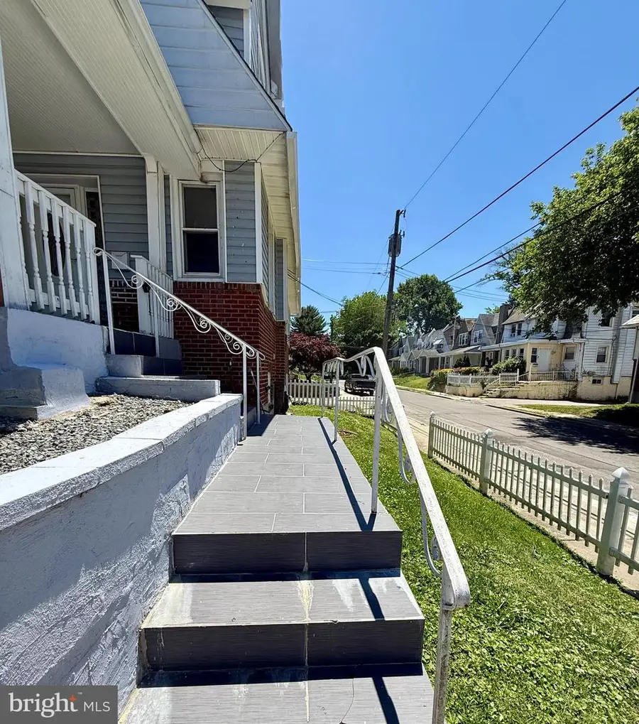 142 E Essex Ave, Lansdowne, PA 19050 - #2