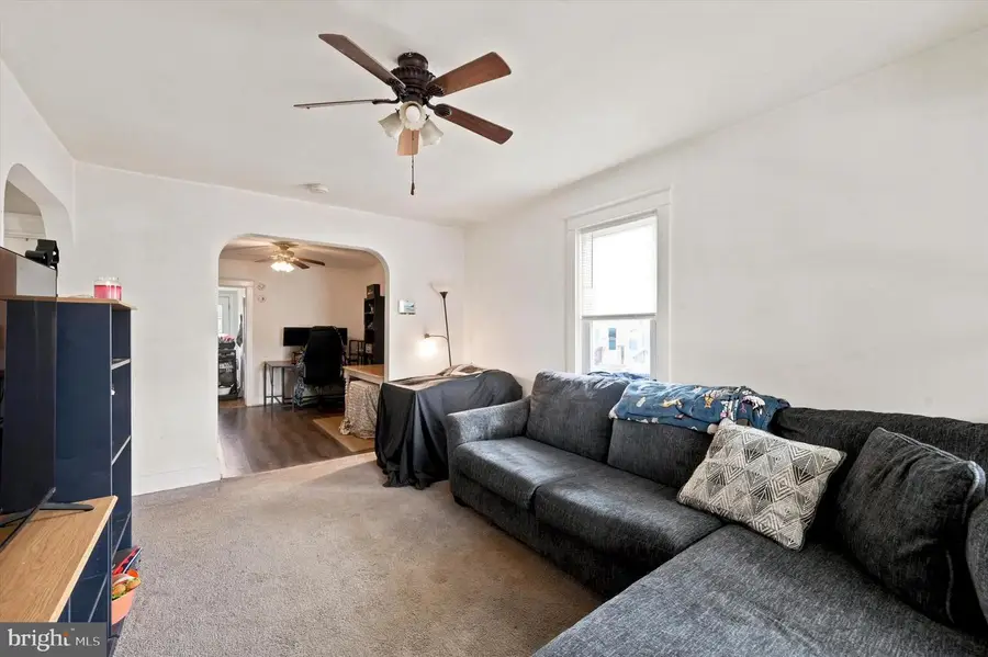 3 Norwood Dr, Marcus Hook, PA 19061 - #3
