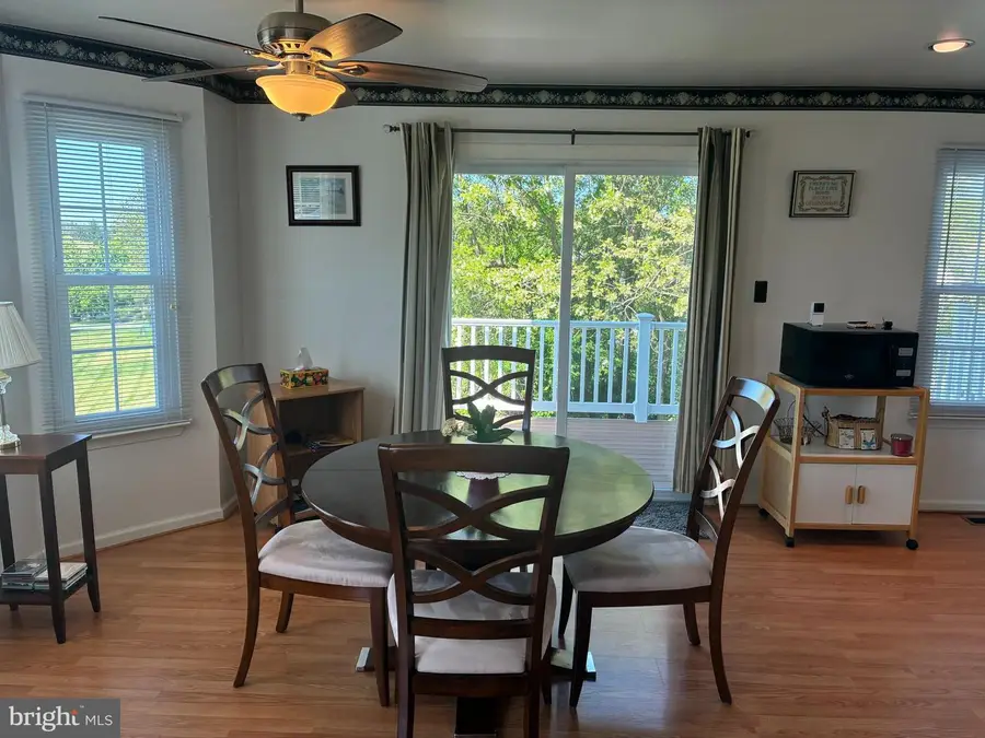566 Applewood Ct, Upper Chichester, PA 19014 - #3
