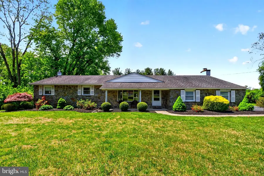 1121 Chelsea Rd, Garnet Valley, PA 19060 - #2