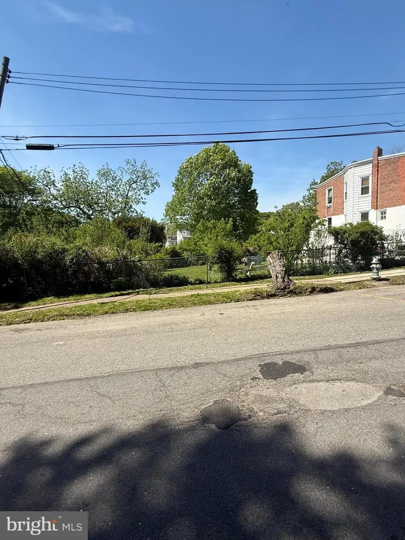 32 S 12th St, Darby, PA 19023 - #3