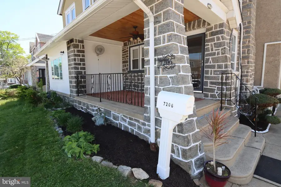 7206 Spruce St, Upper Darby, PA 19082 - #3