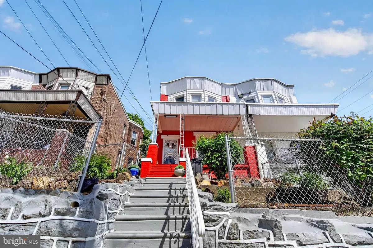 335 S 6th St, Darby, PA 19023 - #1