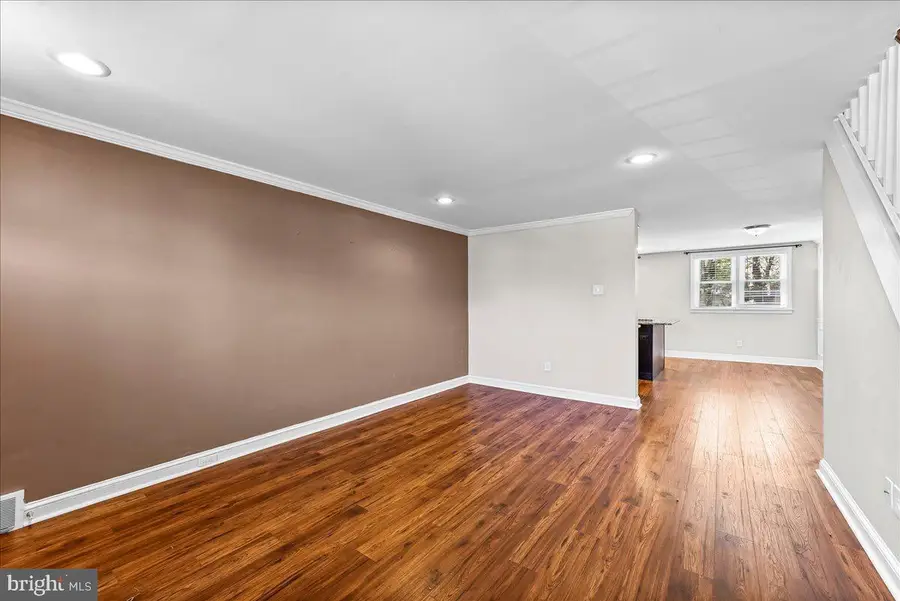 1160 Brookwood Ln, Glenolden, PA 19036 - #3