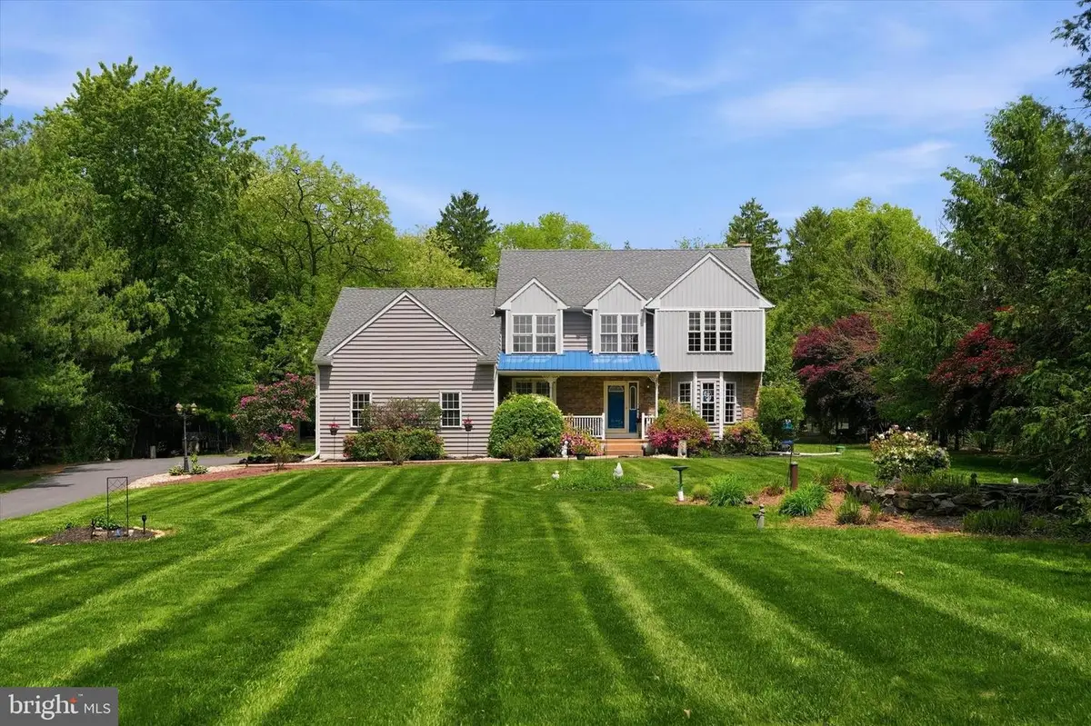 1060 Kirk Rd, Garnet Valley, PA 19060 - #1