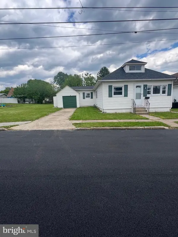 1023 Langley St, MARCUS HOOK, PA 19061