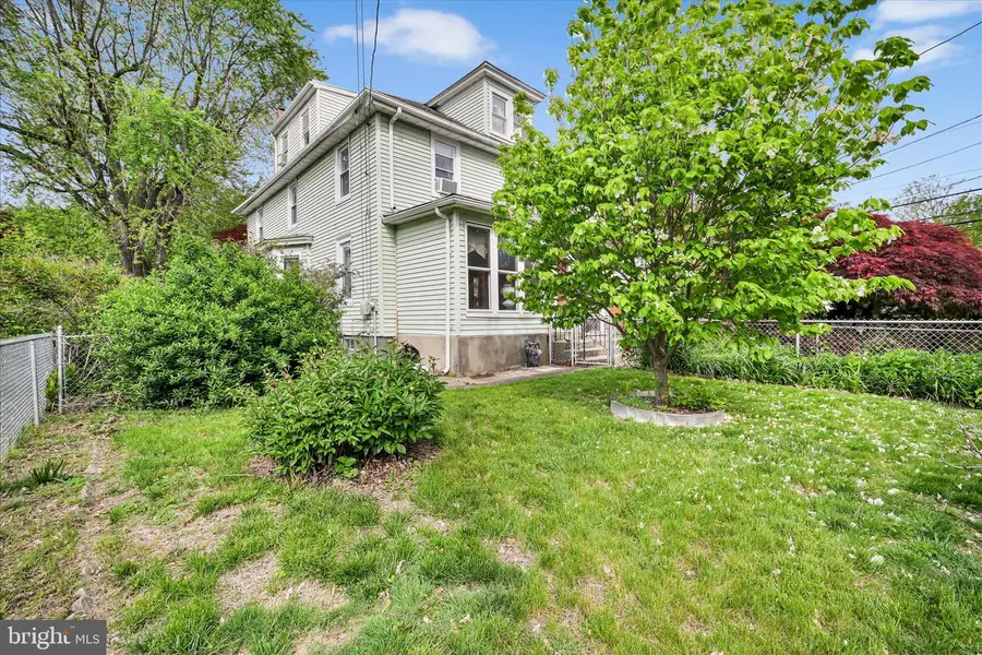 1666 Ward St, Marcus Hook, PA 19061 - #3
