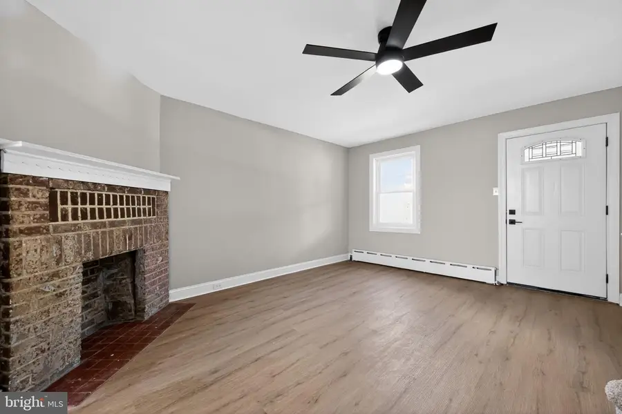 22 Summit St, Darby, PA 19023 - #3