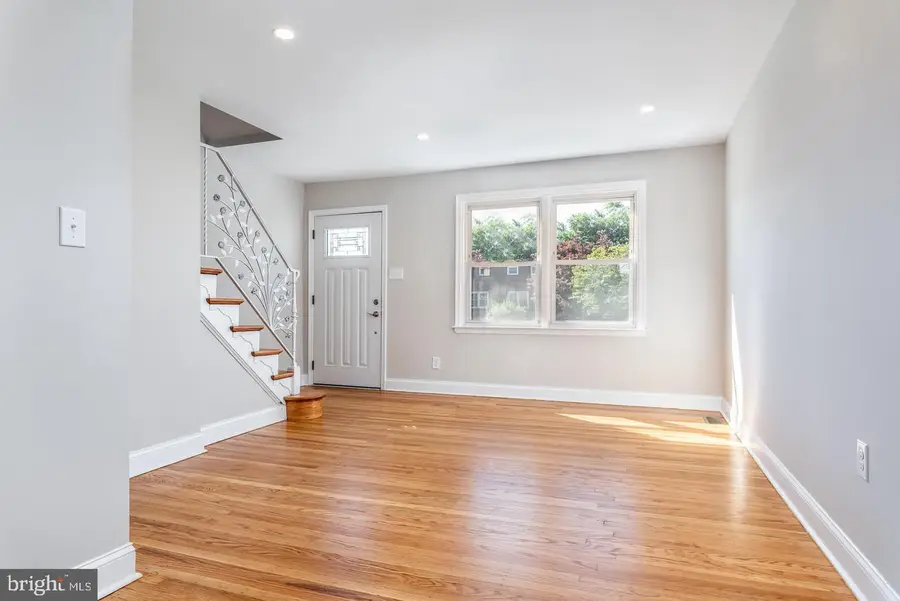 3427 Valley Green Dr, Drexel Hill, PA 19026 - #2