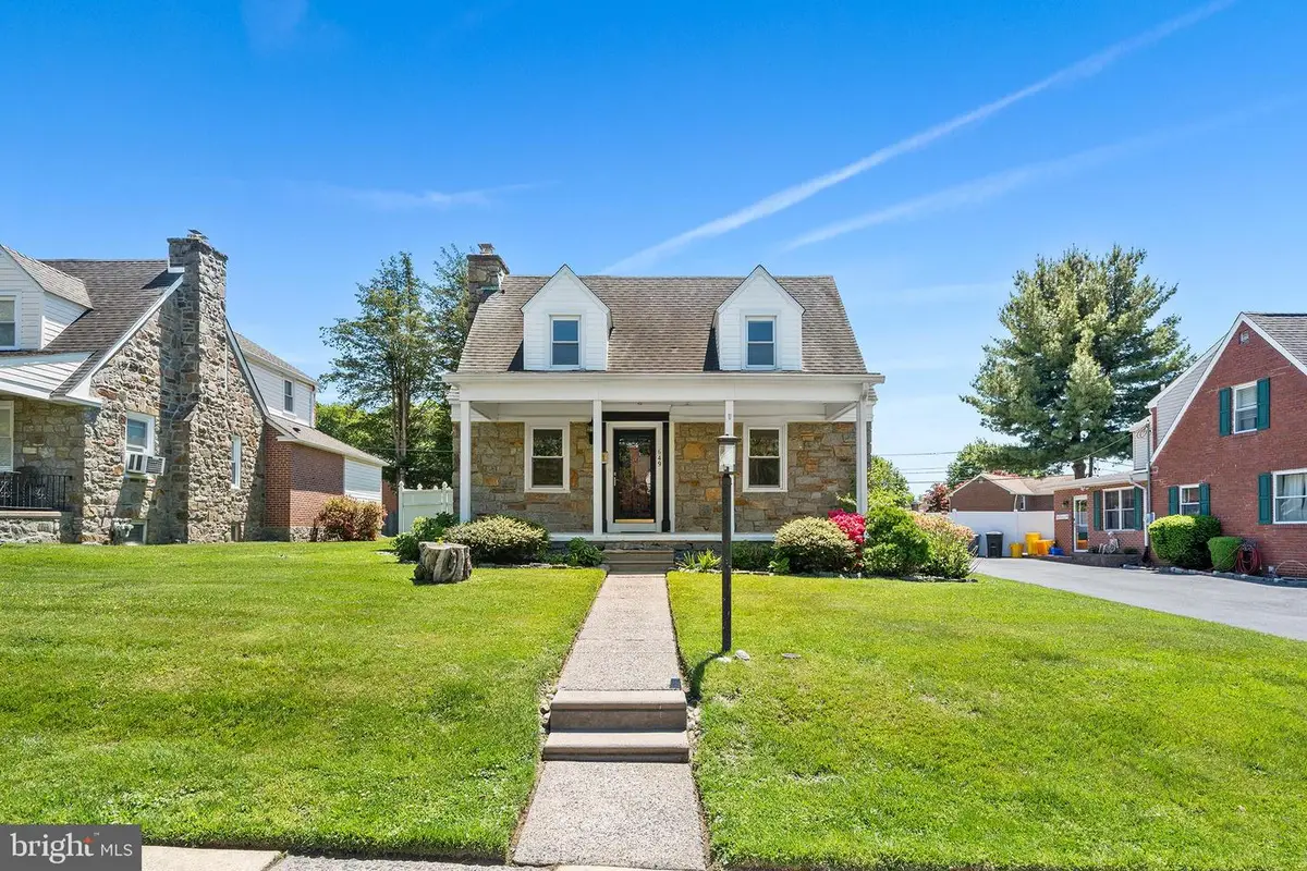 649 Andrew Rd, Springfield, PA 19064 - #1