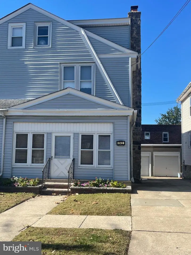 242 Burmont Rd, Drexel Hill, PA 19026 - #1