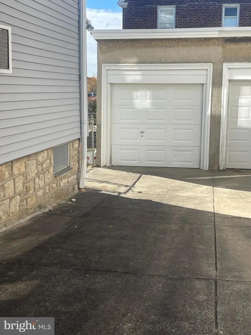 242 Burmont Rd, Drexel Hill, PA 19026 - #3