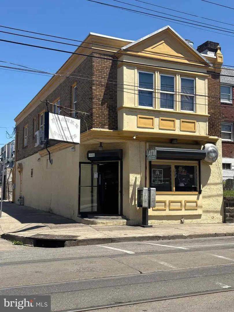 227 Main St, Darby, PA 19023 - #1