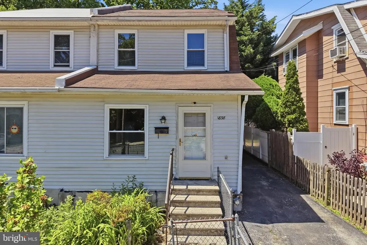 1838 Shallcross Ave, Folcroft, PA 19032 - #1