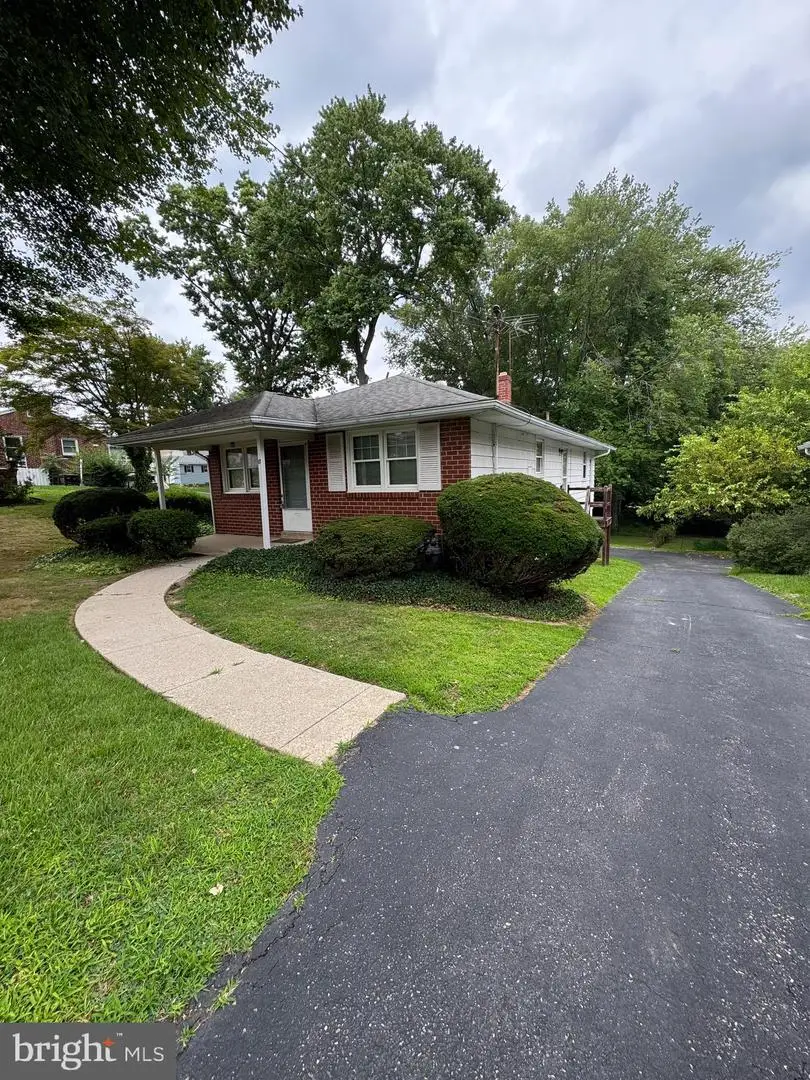 17 Walnut Rd, Wallingford, PA 19086 - #2