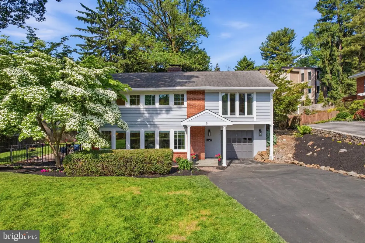5 Brookside Cir, Wayne, PA 19087 - #1