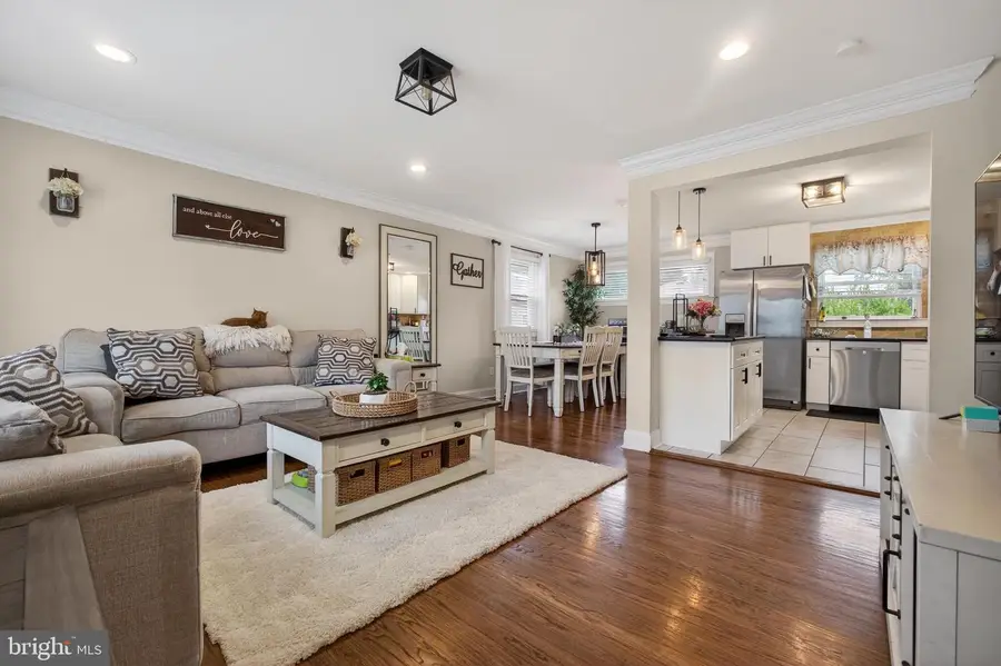 1123 Wynnbrook Rd, Secane, PA 19018 - #2