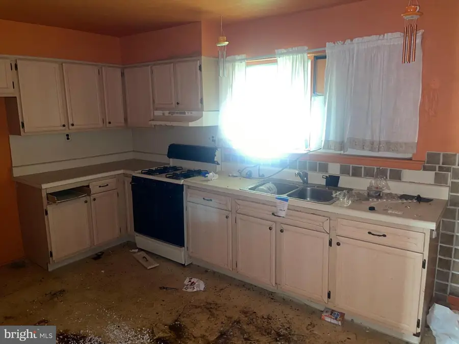 1348 W 7th St, Chester, PA 19013 - #3