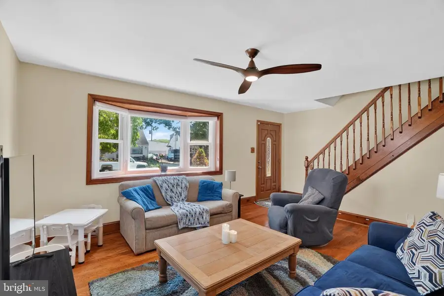 718 Pearl Ave, Morton, PA 19070 - #2