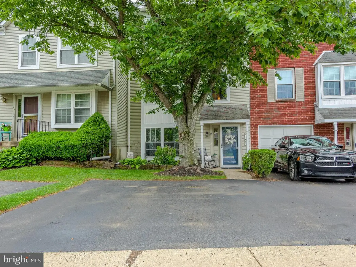 44 Eusden Dr, Aston, PA 19014 - #1