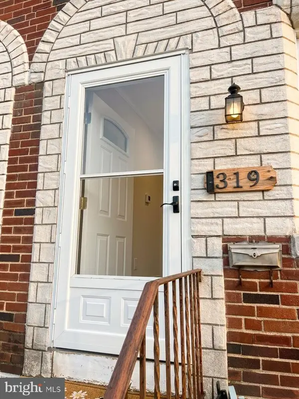 319 Stratford Rd, GLENOLDEN, PA 19036